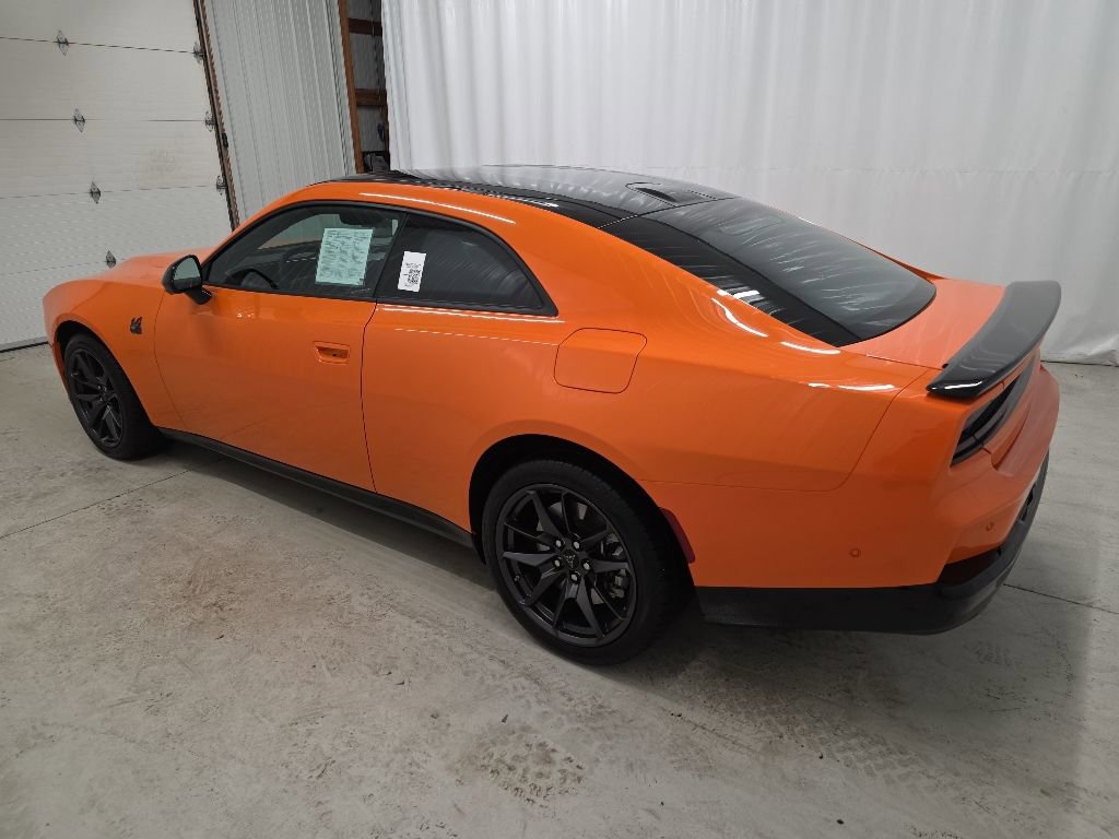 Used 2026 Dodge Charger Scat Pack AWD/4WD image 3