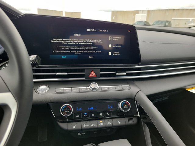 New 2026 Hyundai Elantra Limited FWD image 14