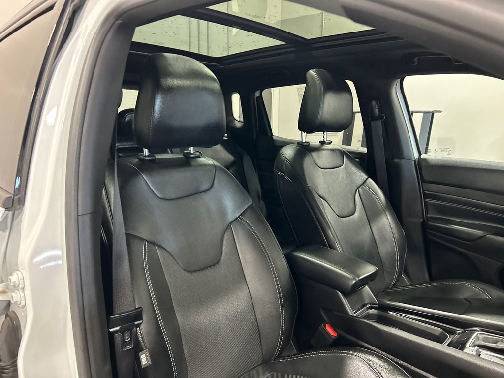 Used 2023 Jeep Compass High Altitude w/ Driver Assist Group I image 36