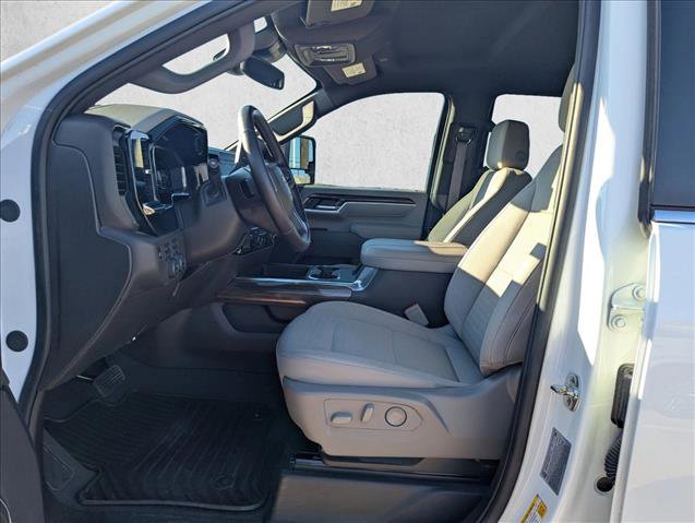 Used 2025 Chevrolet Silverado 2500 LT w/ Z71 Chrome Sport Edition image 10