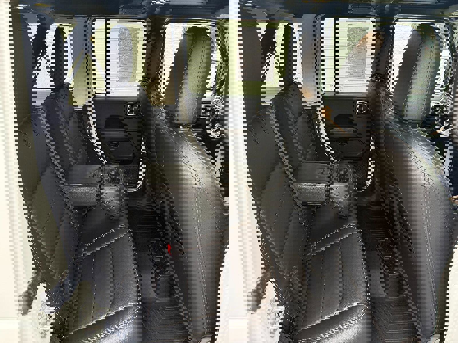 Certified 2019 Jeep Wrangler Unlimited Sahara image 13