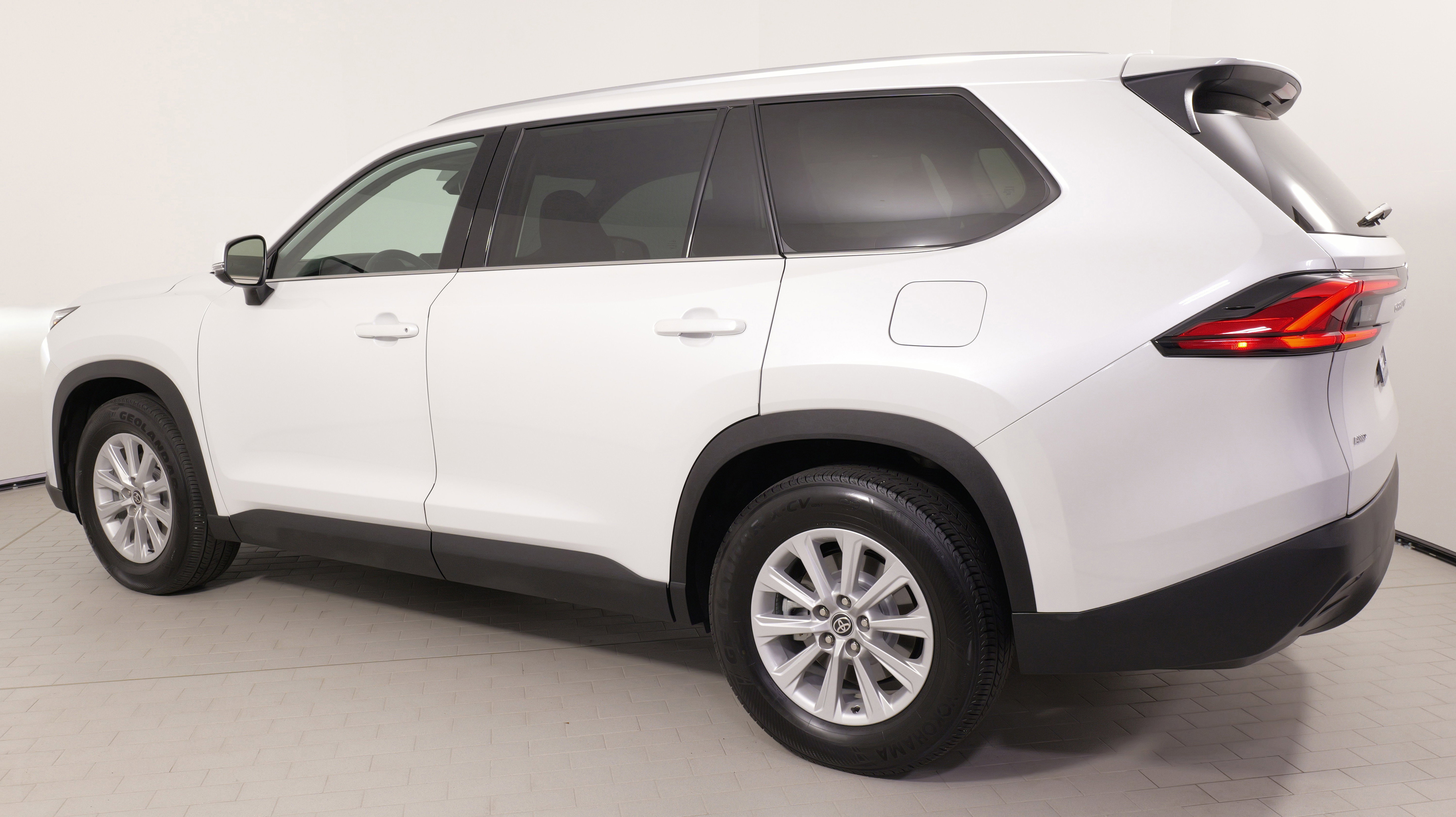 Used 2024 Toyota Grand Highlander XLE image 14