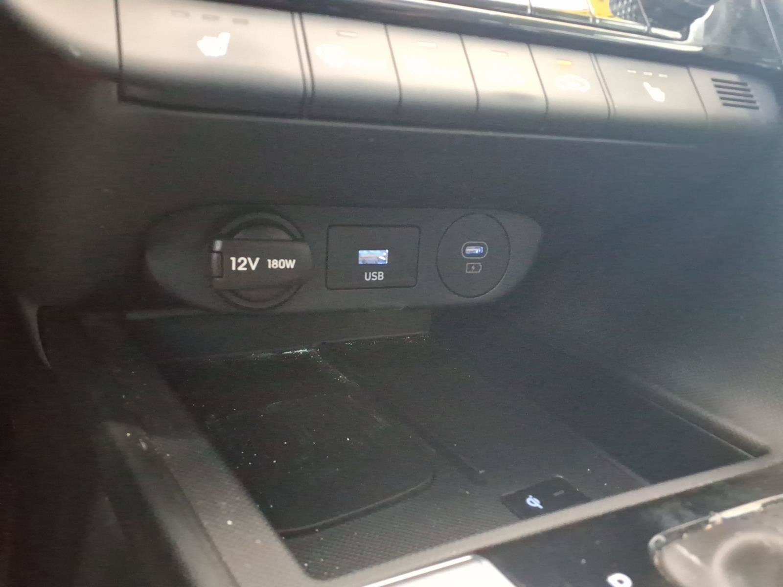 Certified 2025 Hyundai Elantra SEL FWD image 25