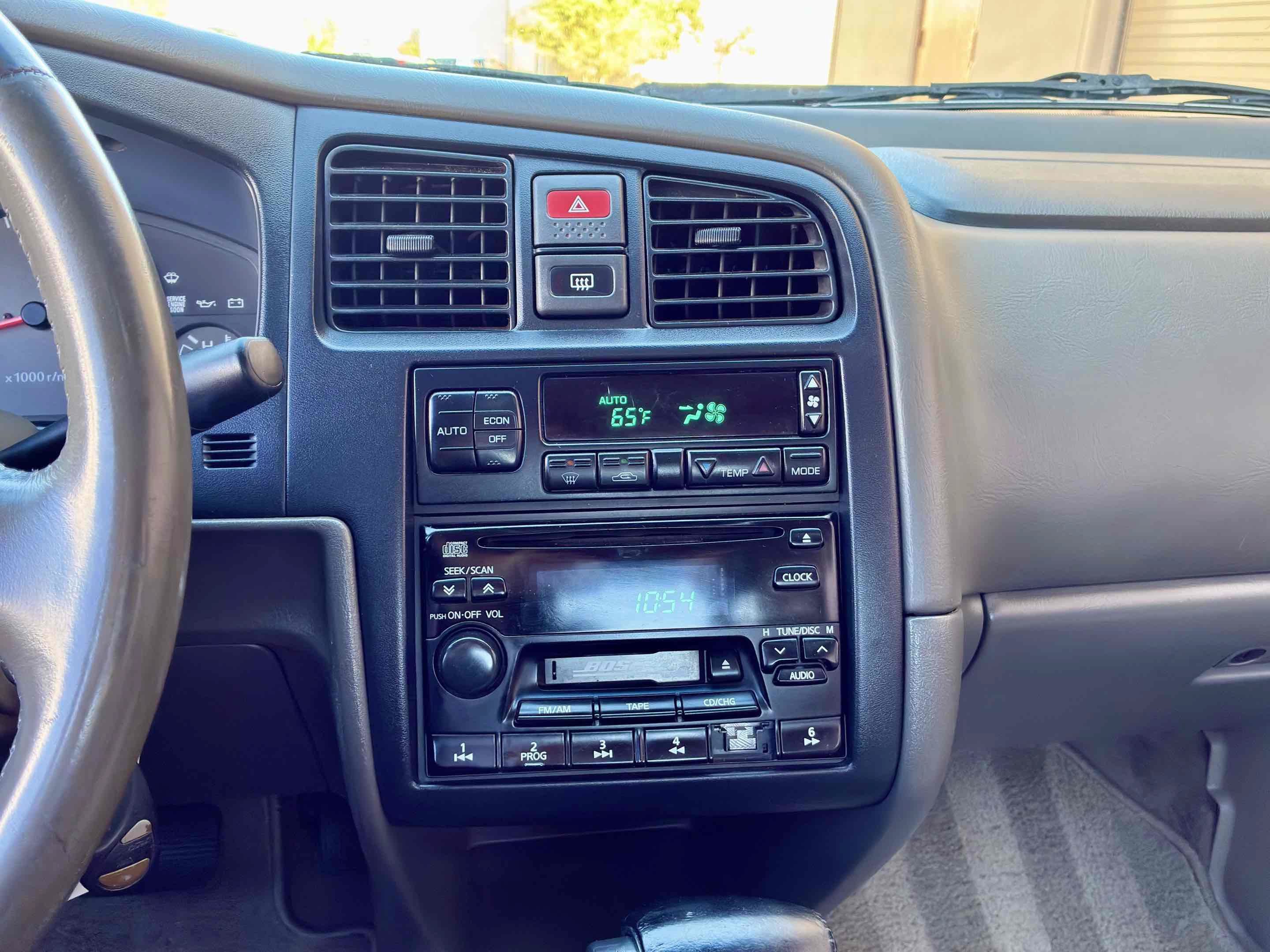 Used 1999 INFINITI G20 FWD image 21
