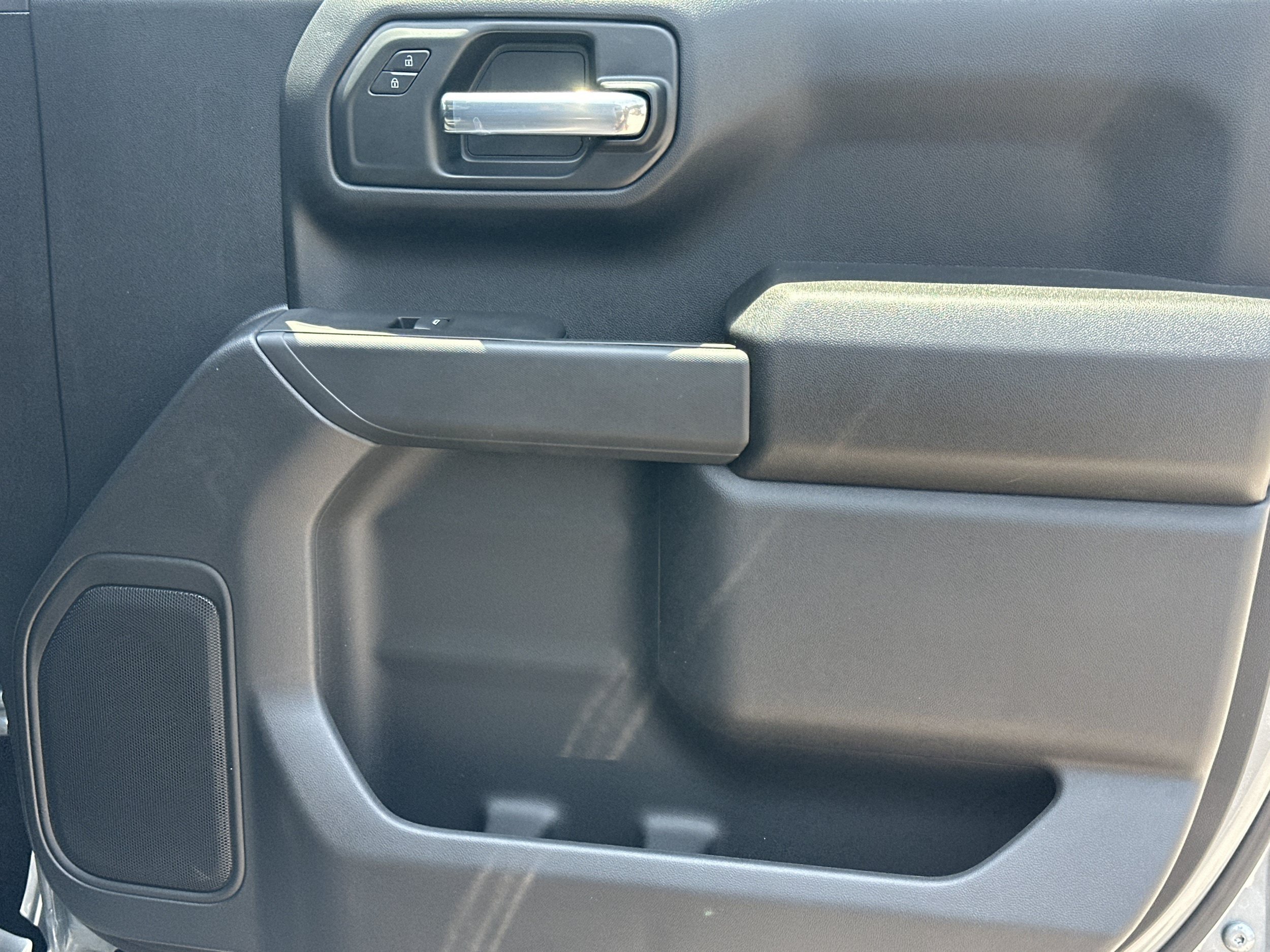 New 2026 Chevrolet Silverado 1500 Custom w/ Turbomax Blackout Package AWD/4WD image 14