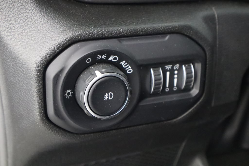Used 2022 Jeep Wrangler Unlimited Sport AWD/4WD image 22