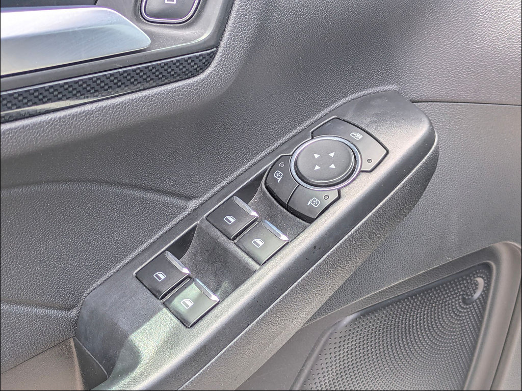 Used 2025 Ford Escape ST-Line FWD image 13