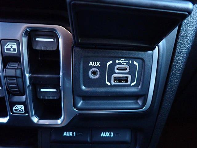 New 2025 Jeep Gladiator Sport AWD/4WD image 18