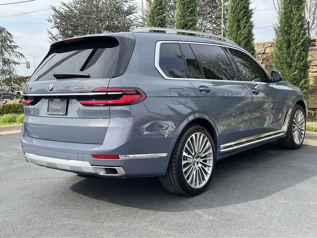 Used 2024 BMW X7 xDrive40i w/ Parking Assistance Package image 5