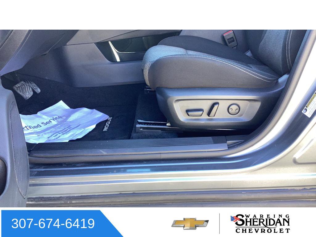 Used 2025 Nissan Rogue SV image 23