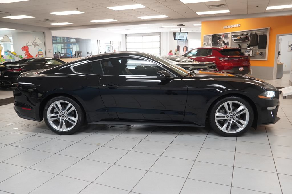 Used 2019 Ford Mustang Premium w/ Equipment Group 201A RWD image 12