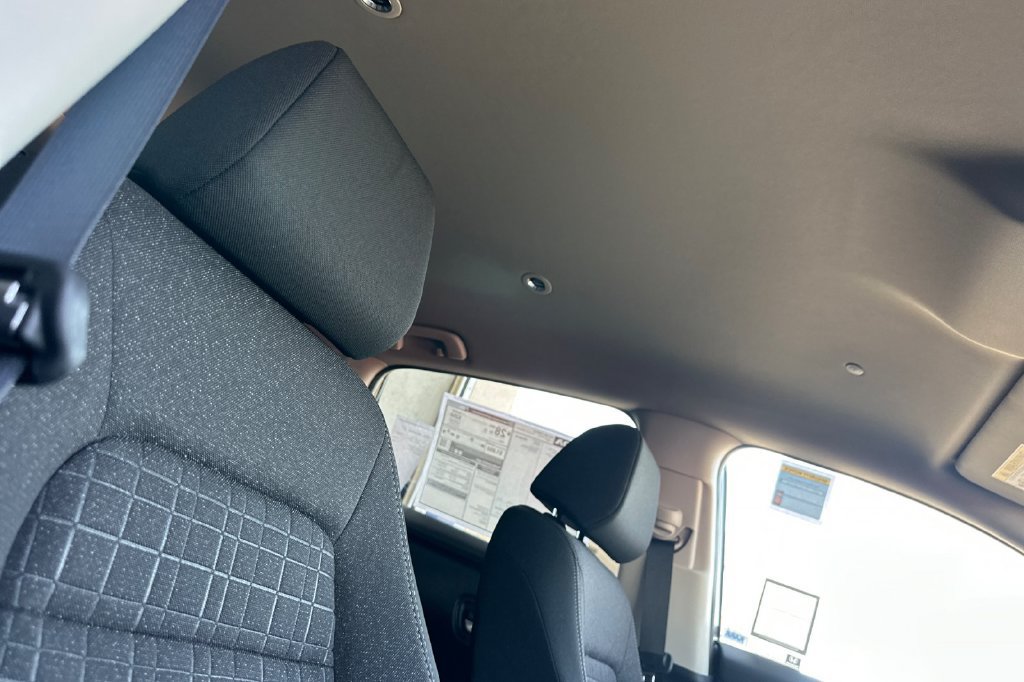 New 2027 Honda HR-V LX image 18
