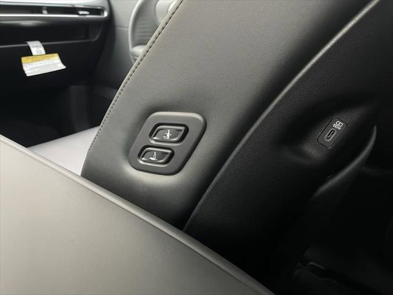 New 2026 Hyundai Ioniq 9 SEL image 35