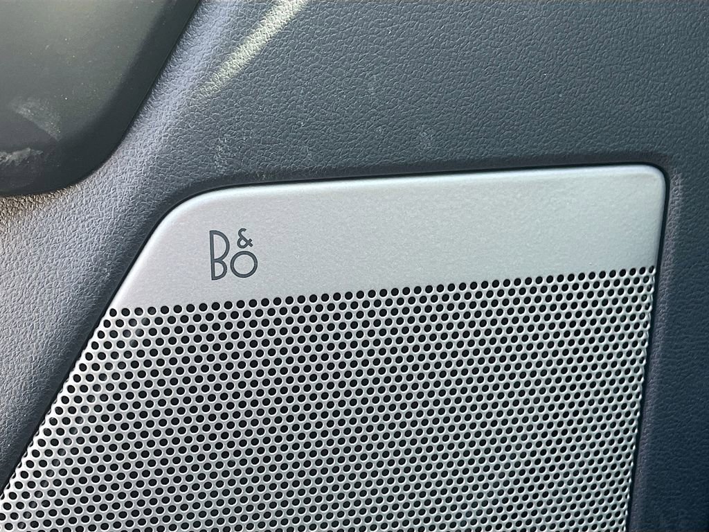 Used 2025 Ford F150 Lariat w/ Equipment Group 501A Mid image 19