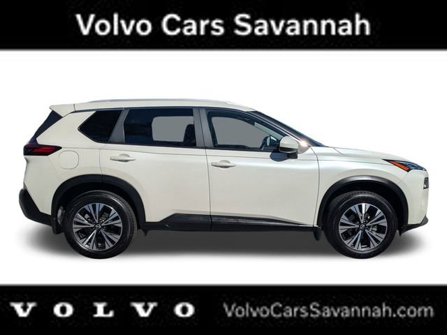 Used 2023 Nissan Rogue SV w/ SV Premium B Package image 3