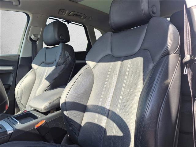 Used 2018 Audi Q5 Prestige AWD/4WD image 12