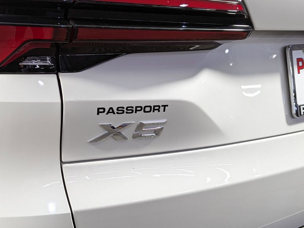 Used 2025 BMW X5 xDrive40i image 10