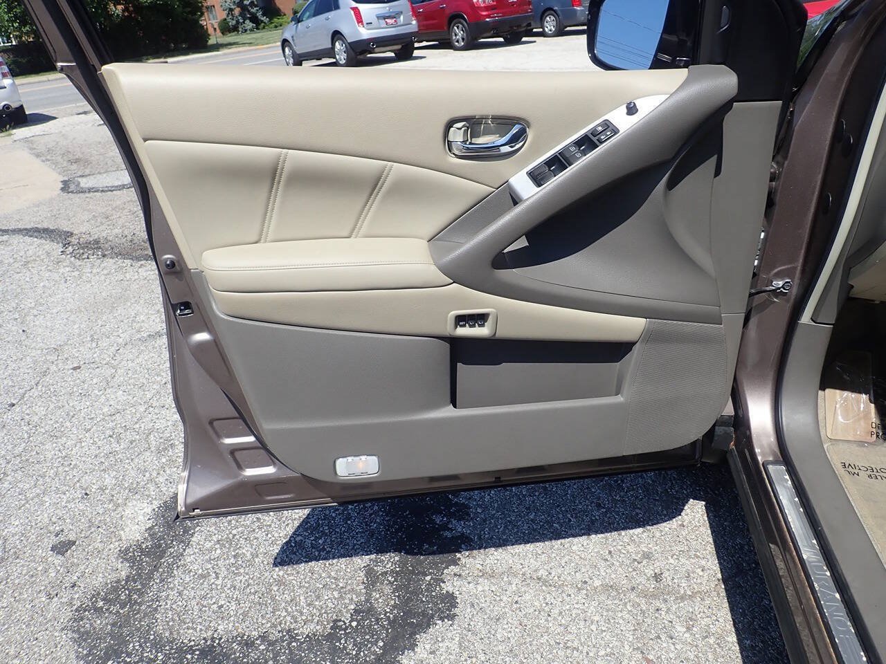 Used 2014 Nissan Murano SL w/ Navigation Package AWD/4WD image 10