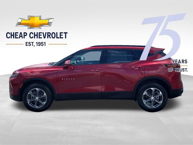 New 2026 Chevrolet Blazer LT FWD image 2