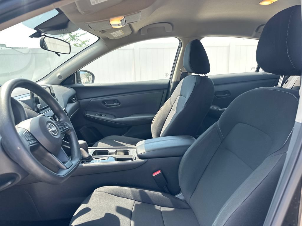 Used 2025 Nissan Sentra S FWD image 11