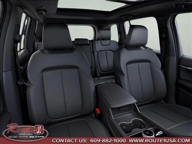 New 2026 Jeep Grand Cherokee Limited image 17