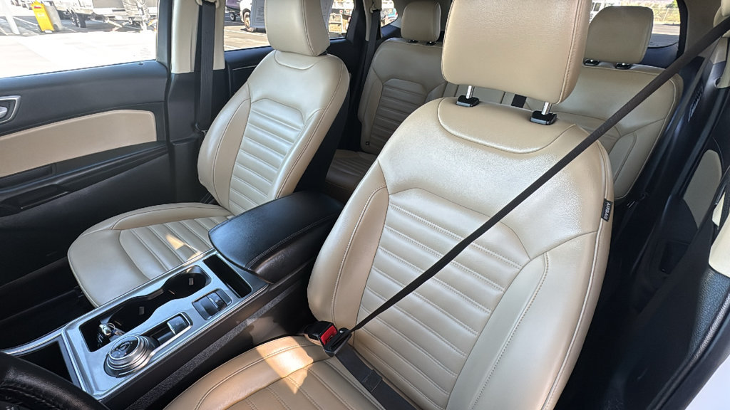 Certified 2024 Ford Edge SEL w/ Convenience Package AWD/4WD image 22