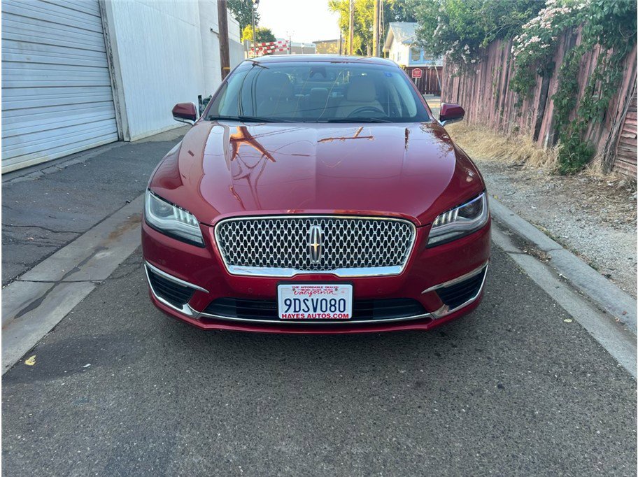 Used 2019 Lincoln MKZ Reserve FWD image 2