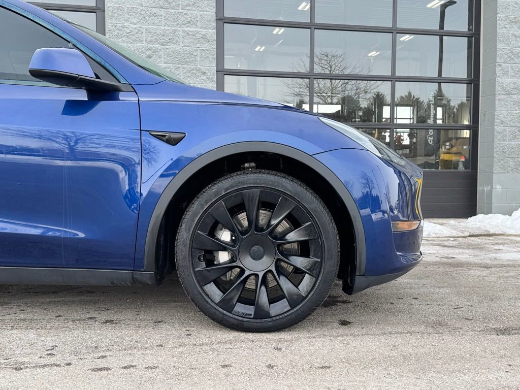 Used 2023 Tesla Model Y Long Range image 46