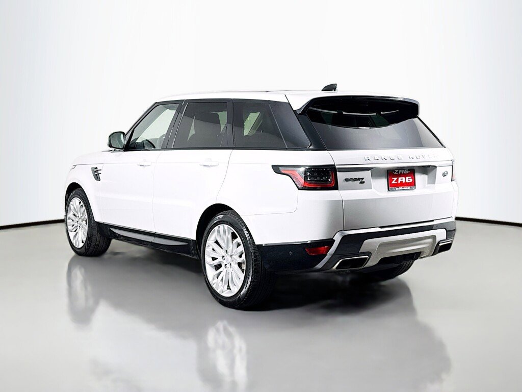 Used 2020 Land Rover Range Rover Sport HSE image 3