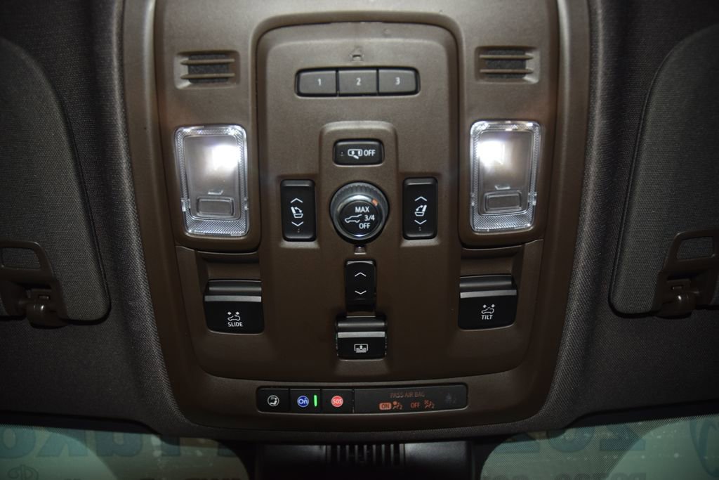 Used 2024 GMC Yukon Denali AWD/4WD image 54