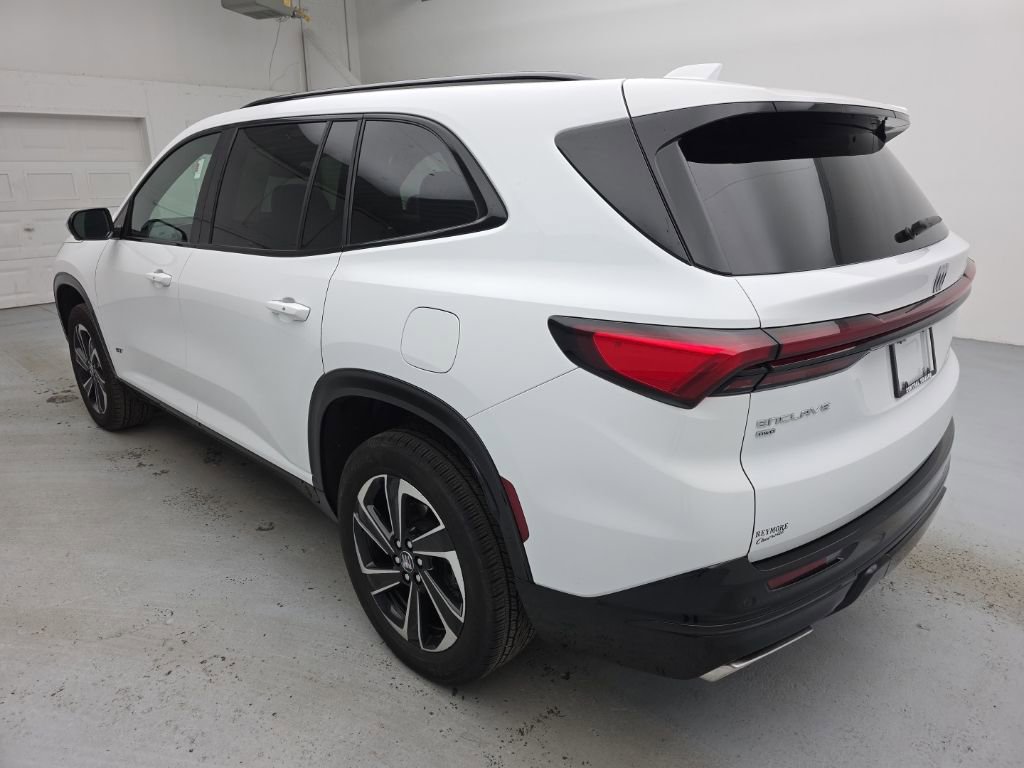 Certified 2025 Buick Enclave Sport Touring w/ Power Package AWD/4WD image 10