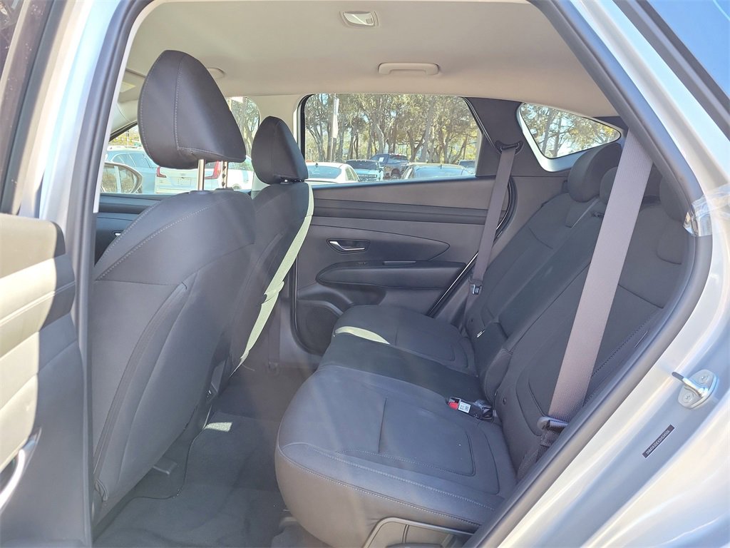 Used 2025 Hyundai Tucson SE image 9