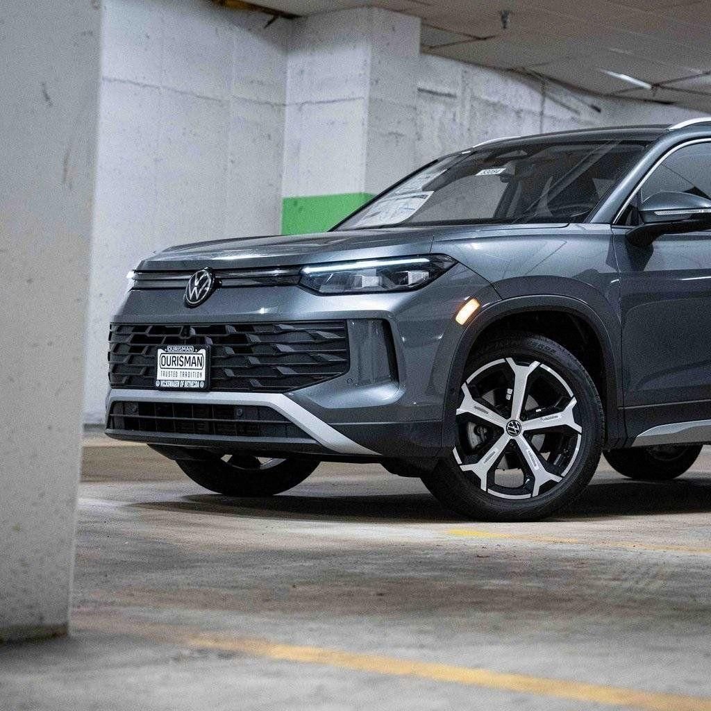 New 2026 Volkswagen Tiguan SE AWD/4WD image 2