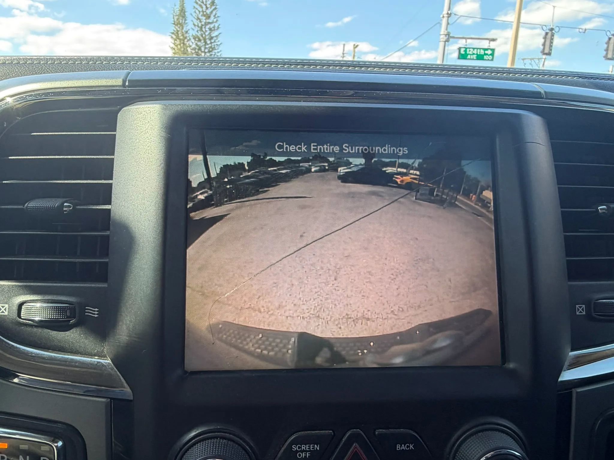 Used 2014 RAM 1500 Sport w/ Convenience Group AWD/4WD image 21
