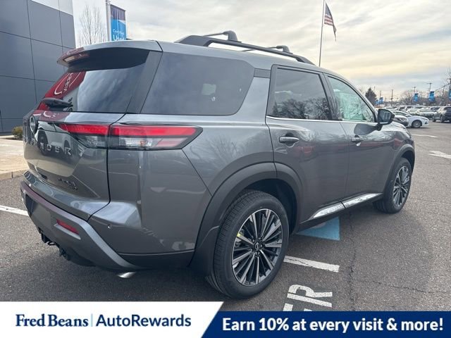 New 2026 Nissan Pathfinder Platinum w/ Cargo Package AWD/4WD image 10