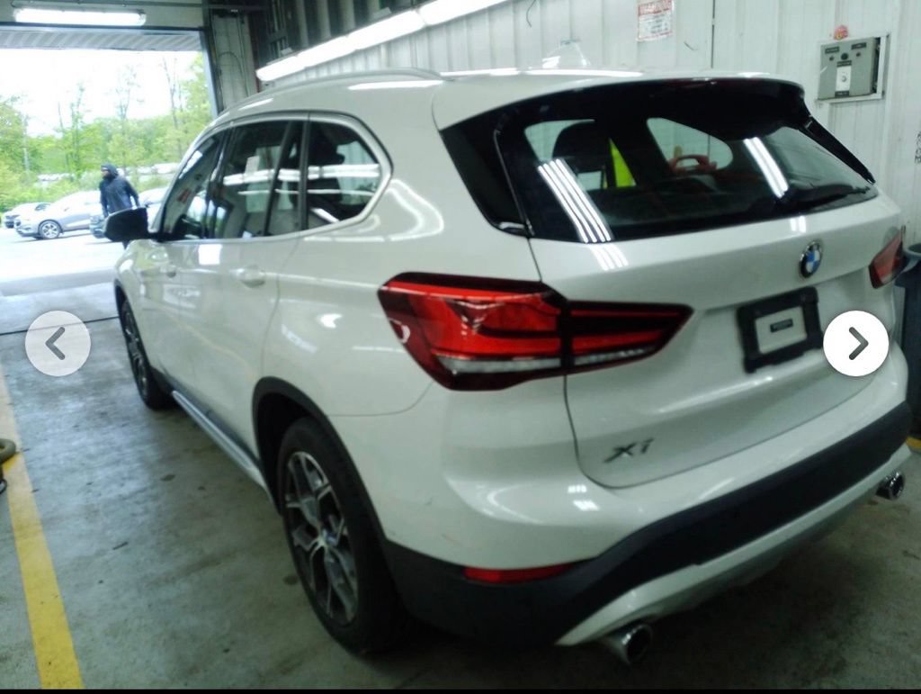 Used 2021 BMW X1 xDrive28i w/ Convenience Package AWD/4WD image 4