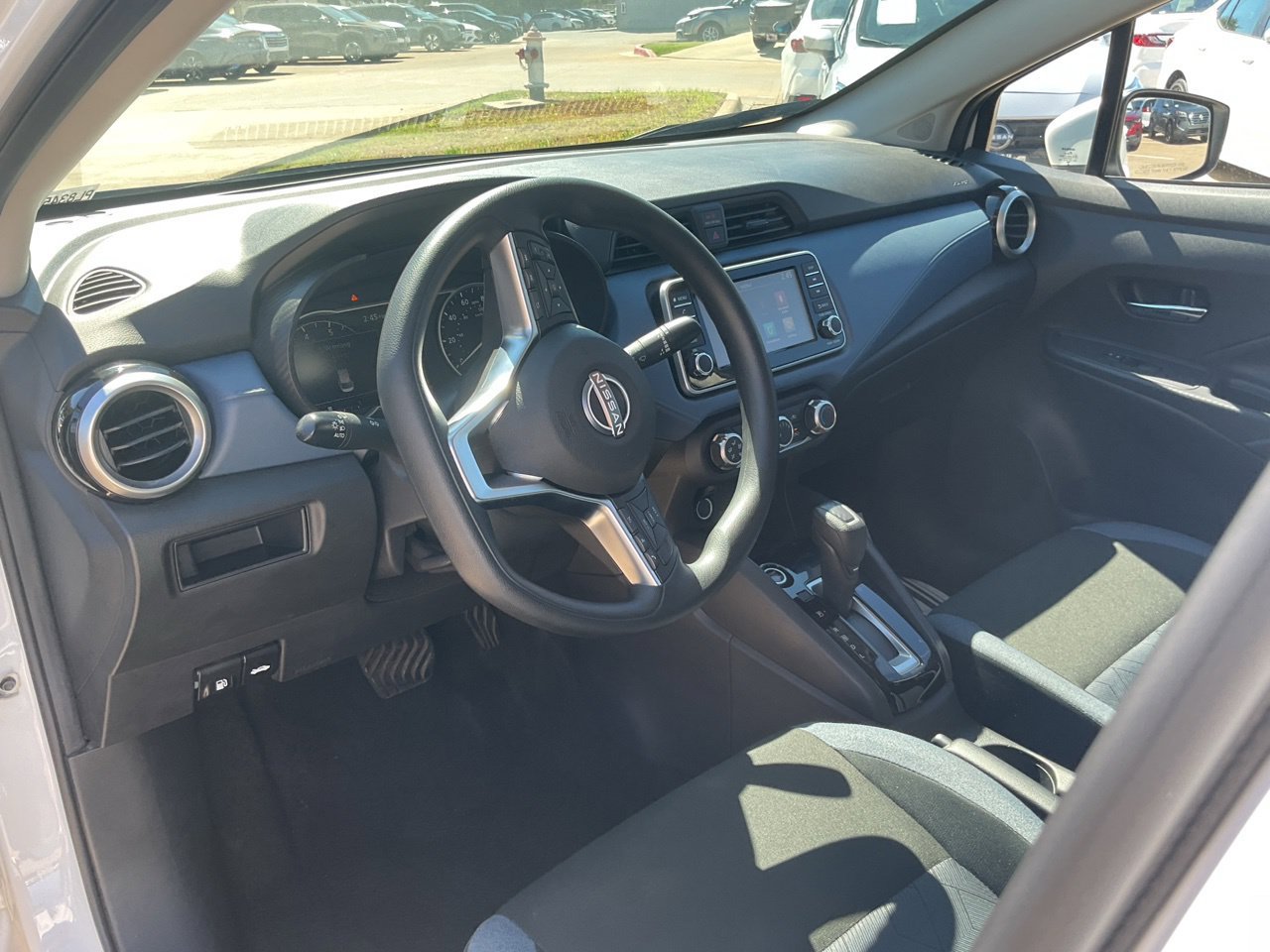 Used 2025 Nissan Versa SV FWD image 12