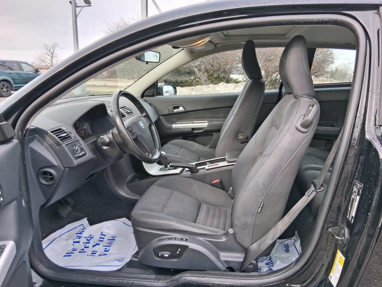 Used 2012 Volvo C30 T5 w/ Climate Pkg image 14