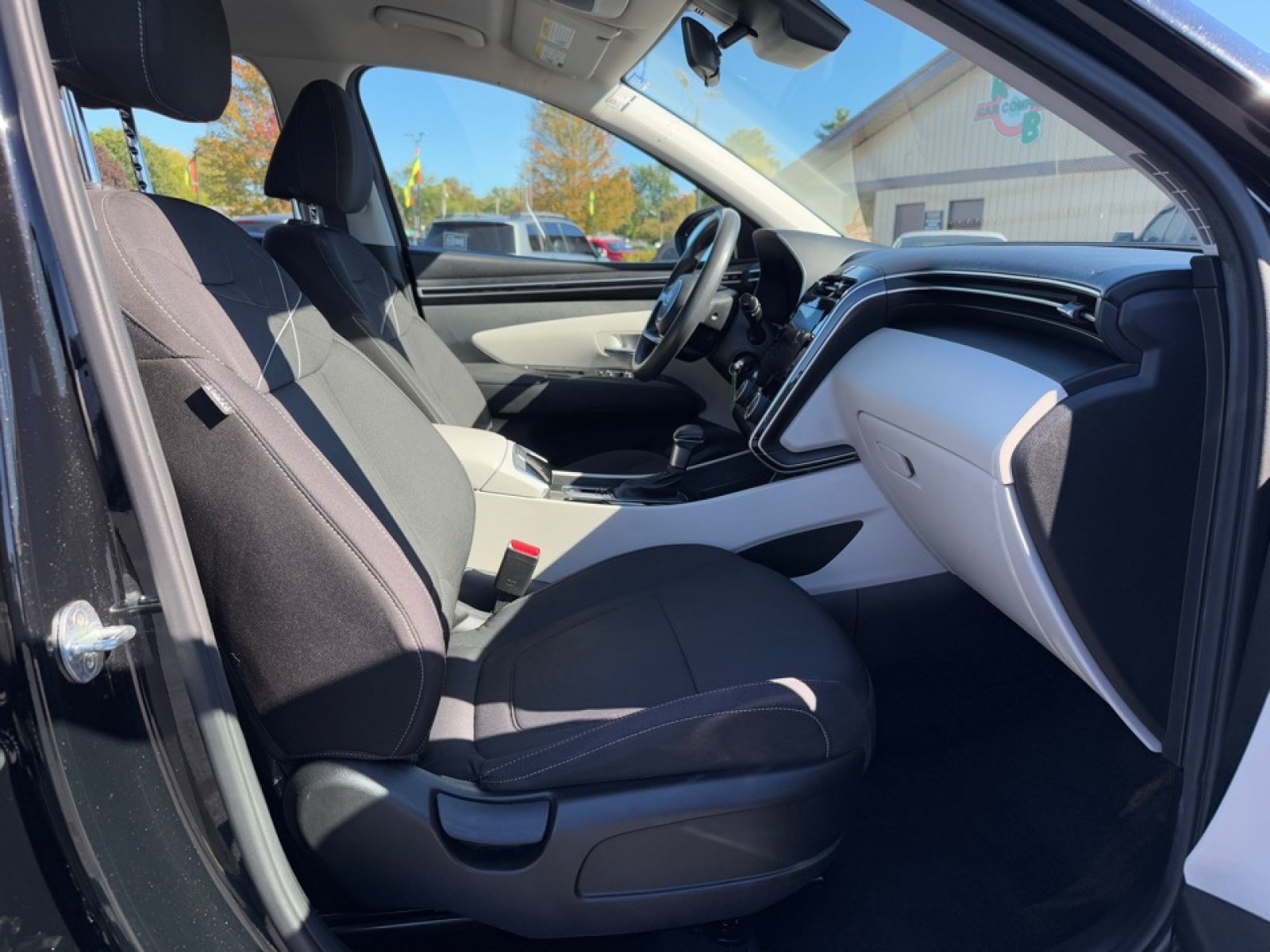 Used 2022 Hyundai Tucson SE AWD/4WD image 11
