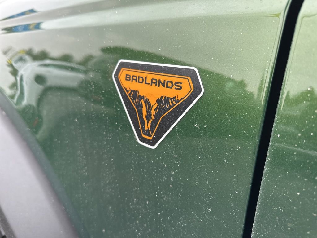 Used 2025 Ford Bronco Badlands image 20