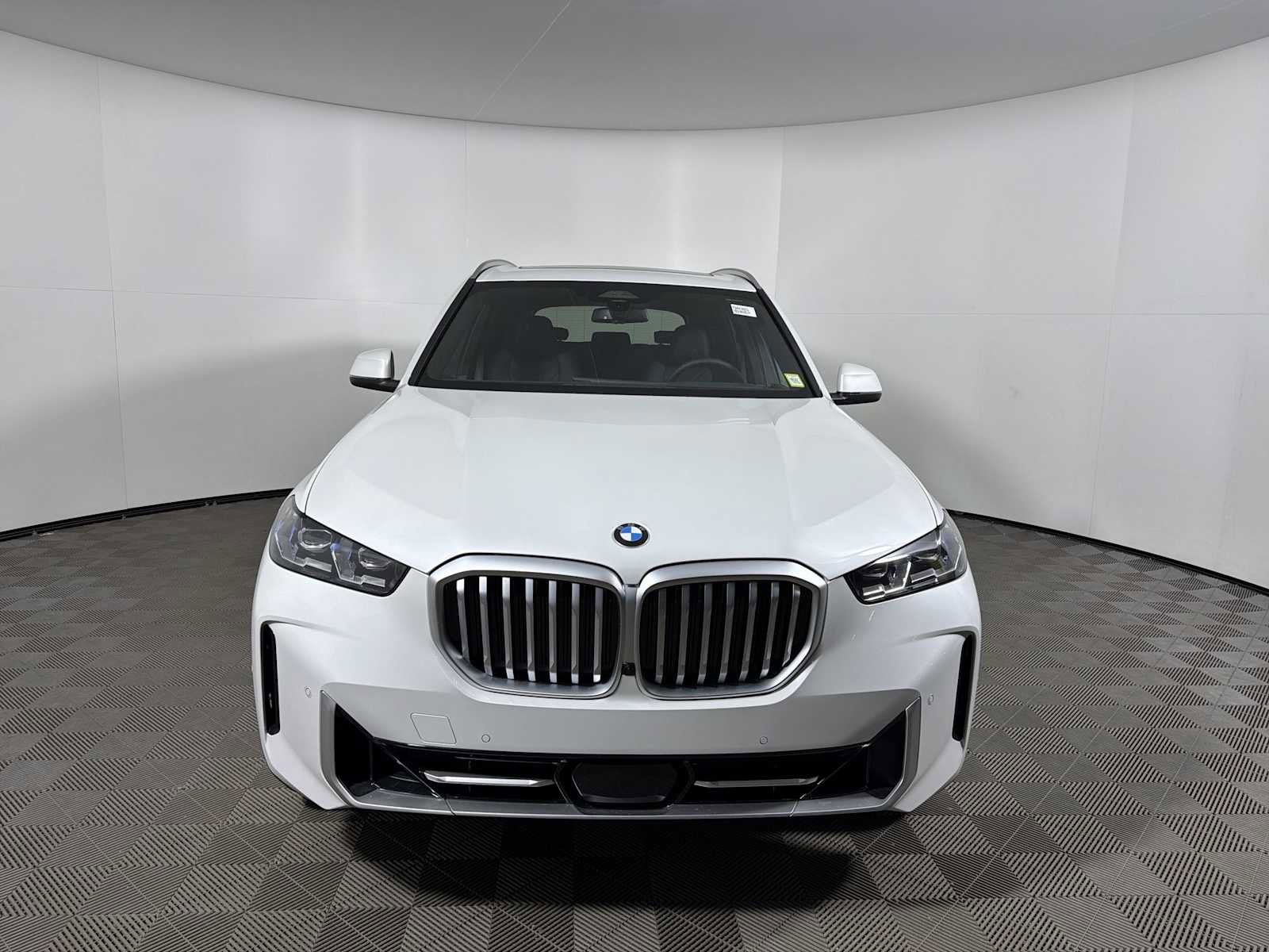 New 2026 BMW X5 xDrive40i w/ Premium Package AWD/4WD image 5