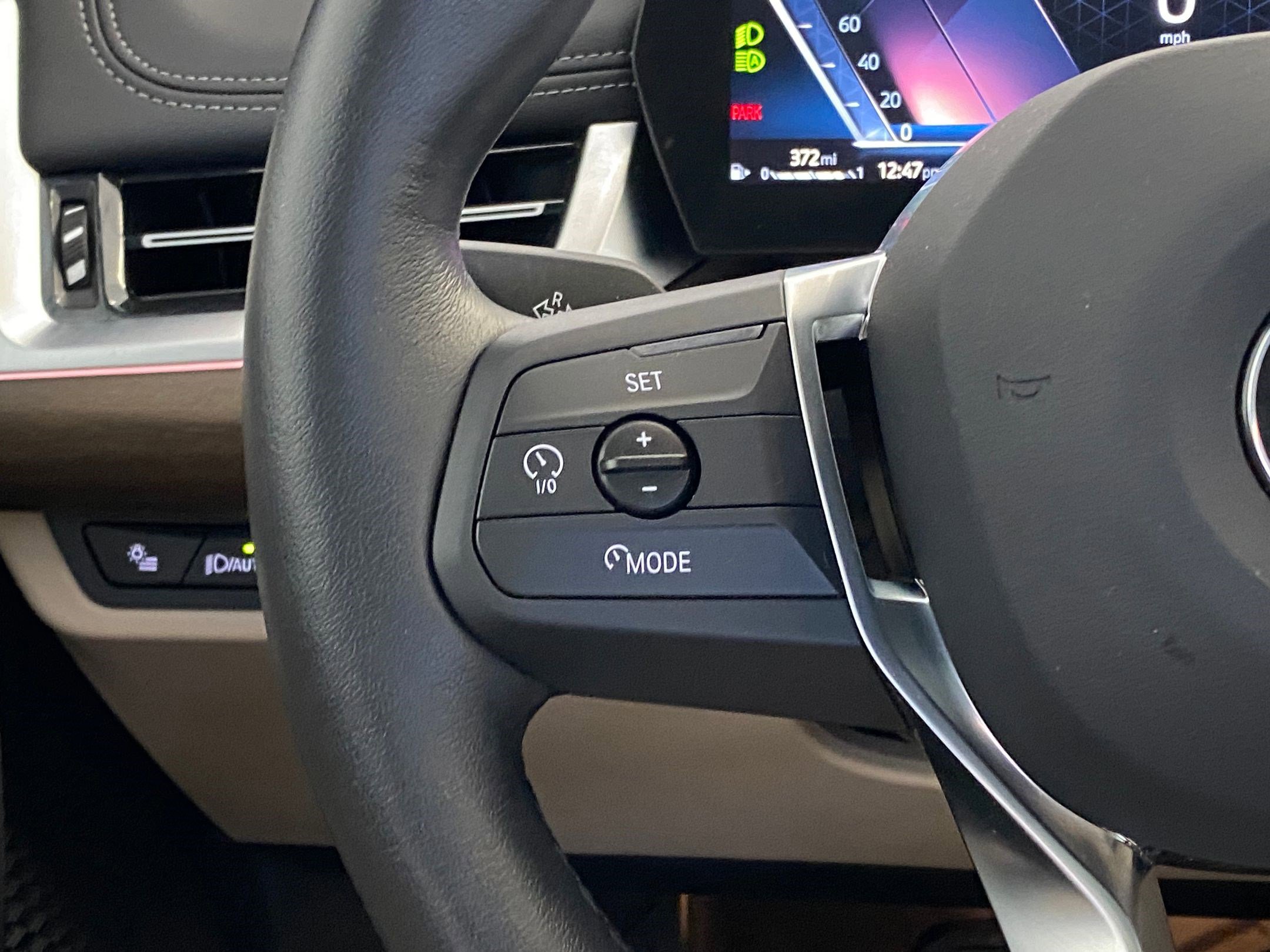 Used 2025 BMW X1 xDrive28i w/ Premium Package image 17