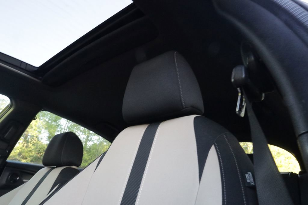 Used 2018 Honda Civic EX image 11