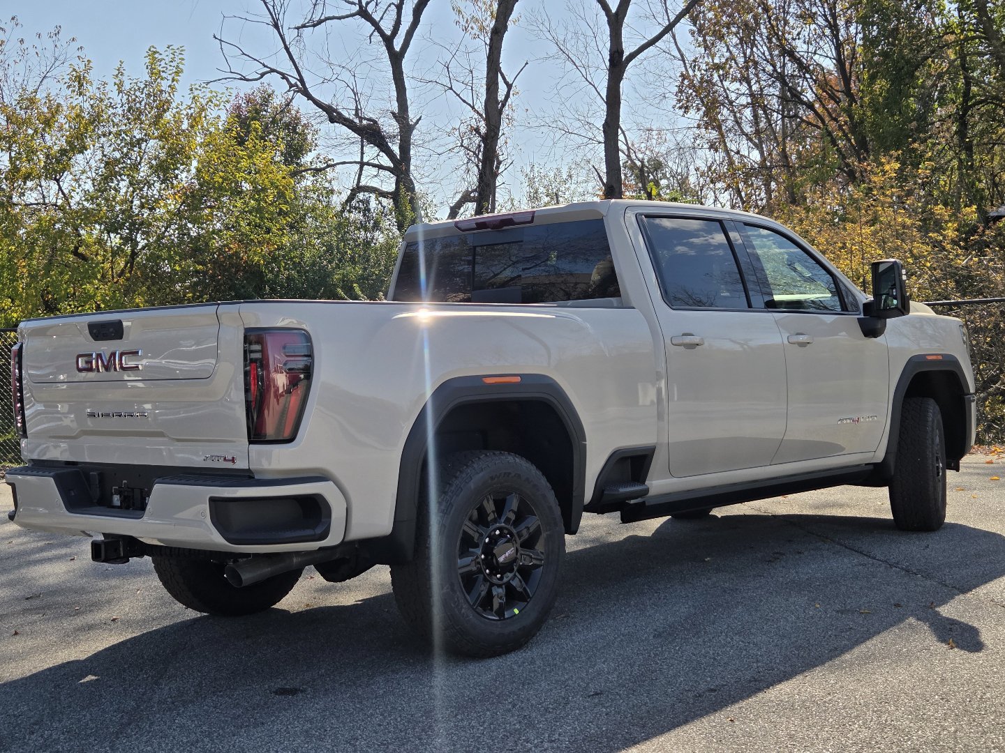 New 2026 GMC Sierra 2500 AT4 w/ AT4 Premium Plus Package AWD/4WD image 20