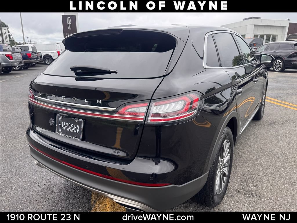 Certified 2022 Lincoln Nautilus AWD w/ Premium Package image 8
