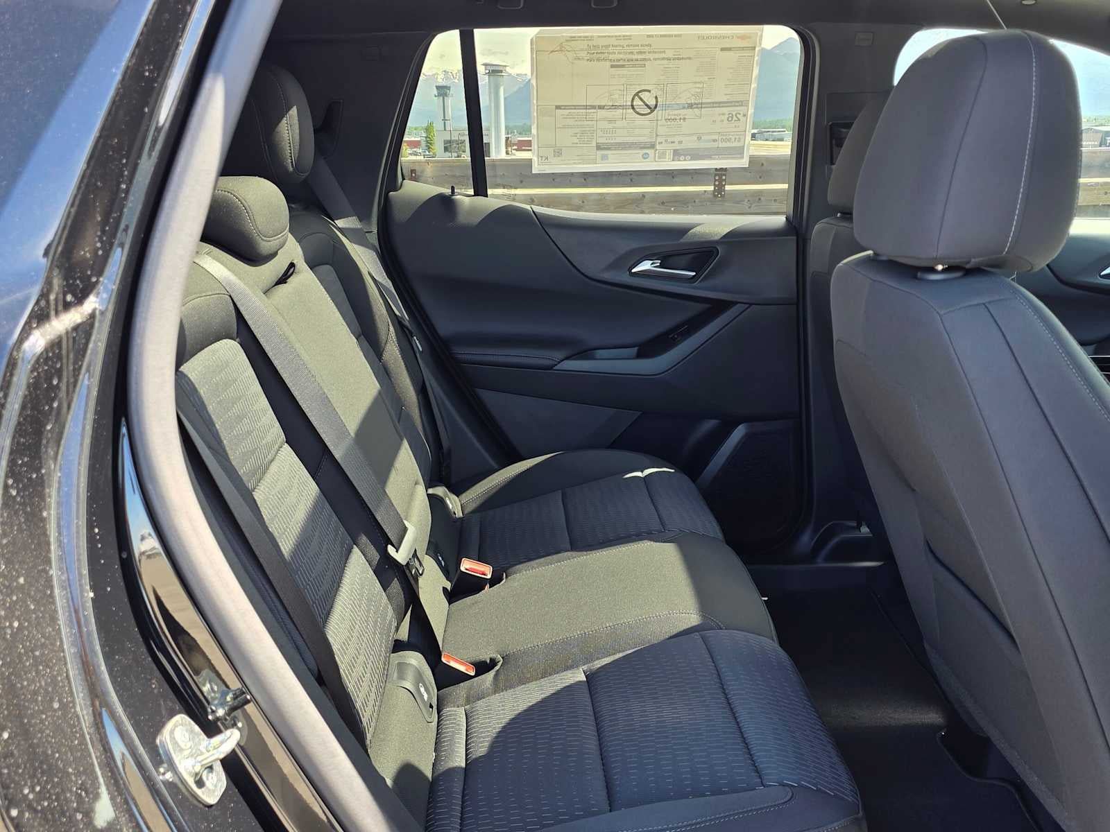 New 2026 Chevrolet Equinox LT w/ Safety and Technology Package AWD/4WD image 12