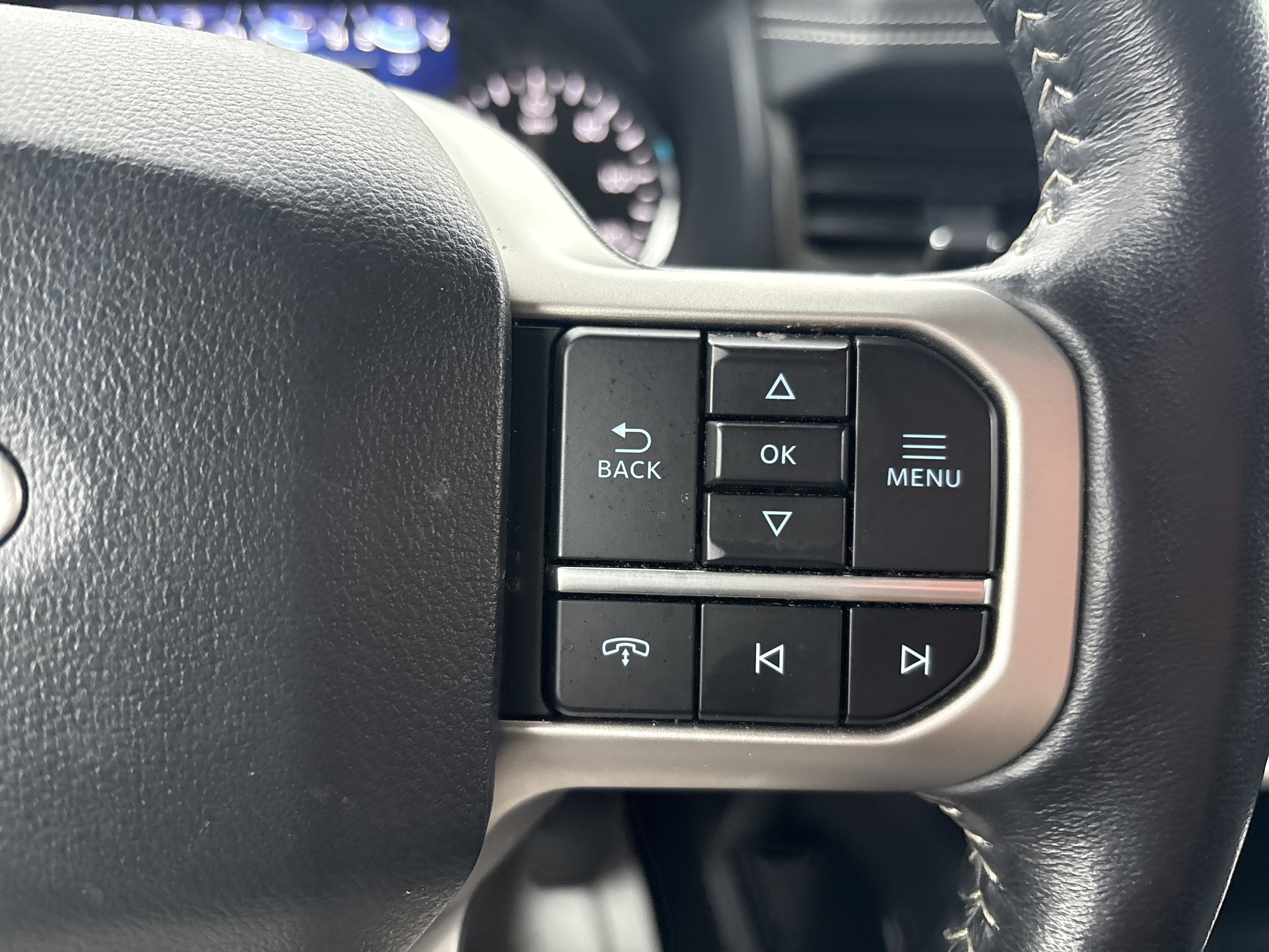 Used 2024 Ford Expedition XLT image 24