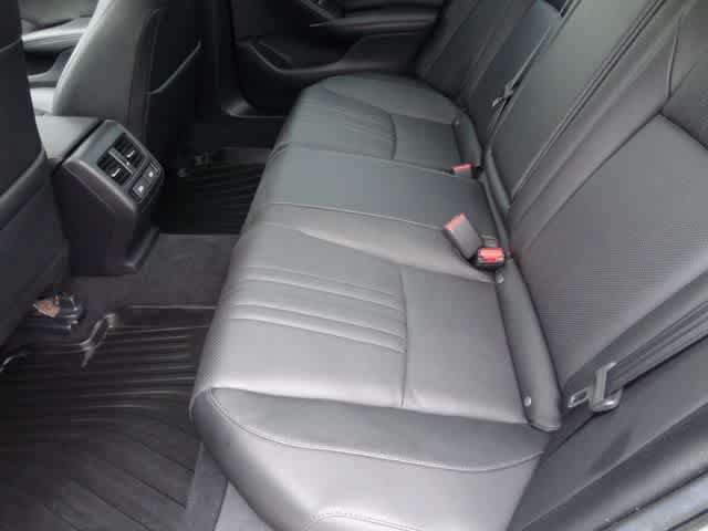 Used 2019 Honda Accord Touring image 10