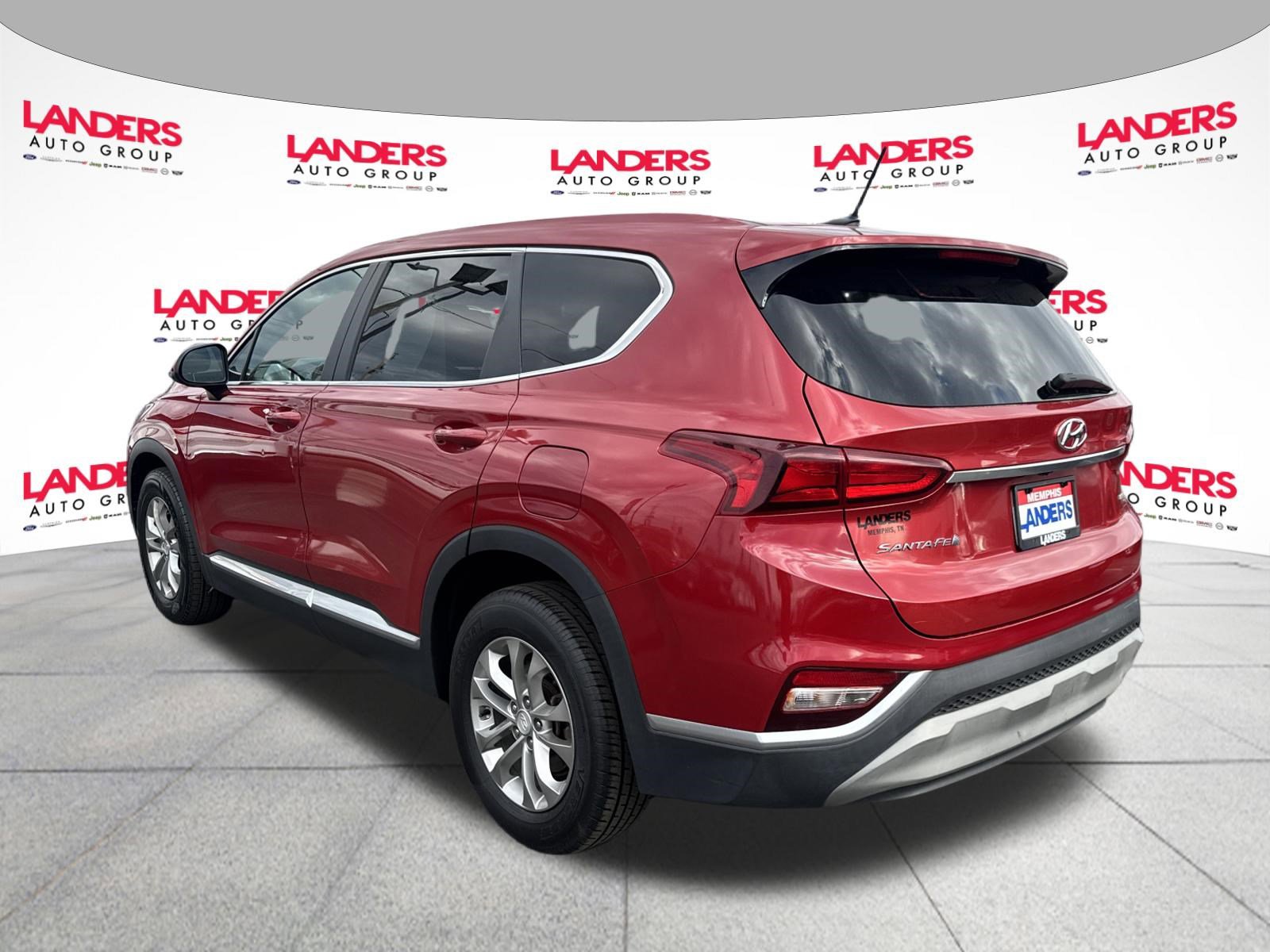 Used 2020 Hyundai Santa Fe SE image 5