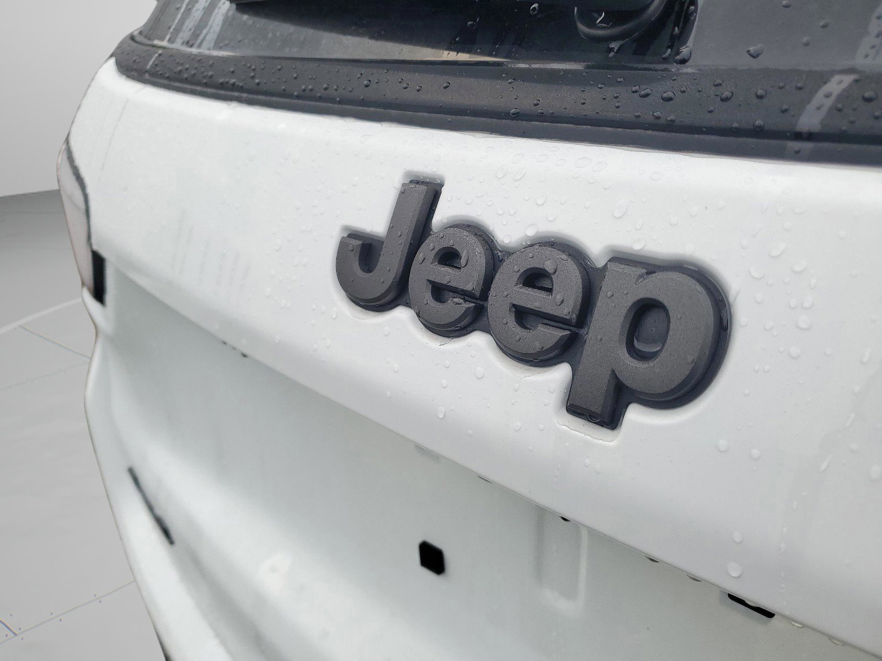 New 2026 Jeep Compass Latitude image 28